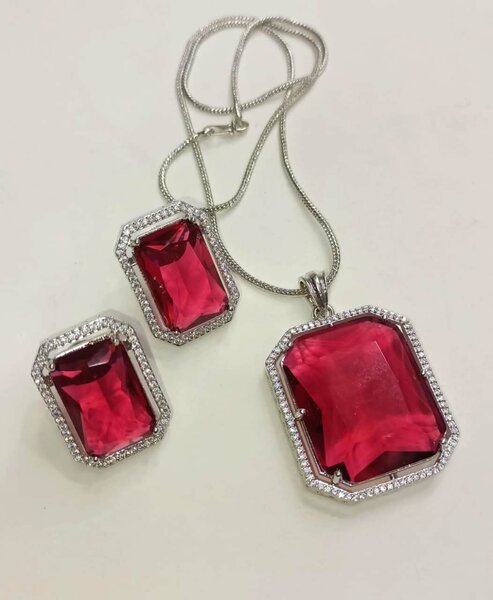 Ladies necklace and earring