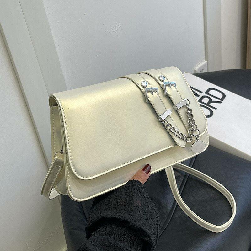 Sac bandoulière tendance en cuir