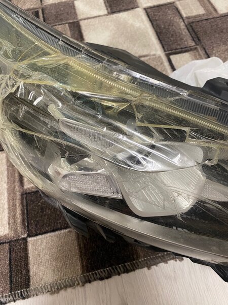 Киа к3 передний правый фара родной