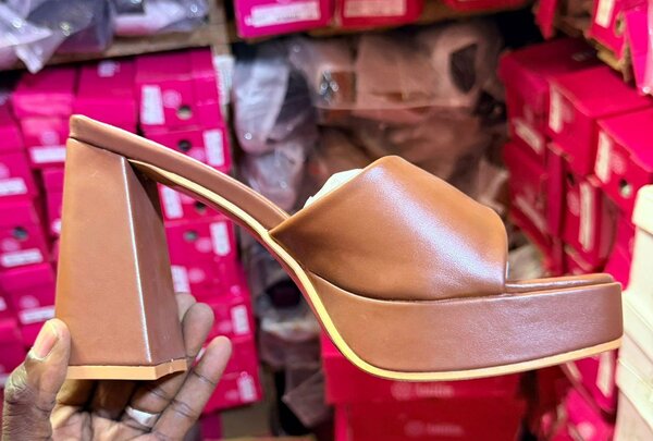 Sandales à talon bloc élégant