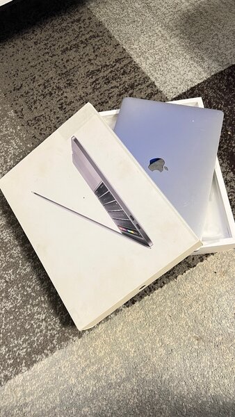 MacBook Pro Touch bar