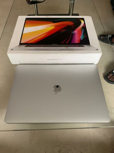 MACBOOK PRO 2019 TOUCH BAR 15"