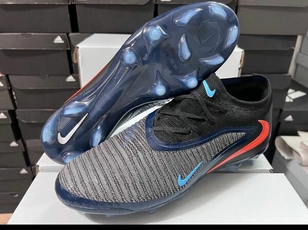 Chaussures de Football Légères