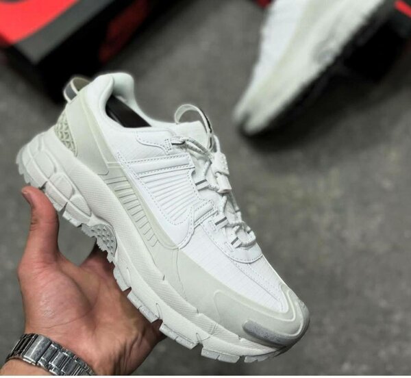 Sneaker homme moderne