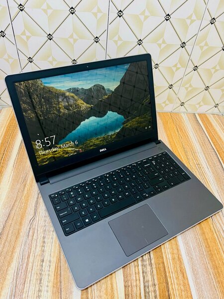 Dell Inspiron 15