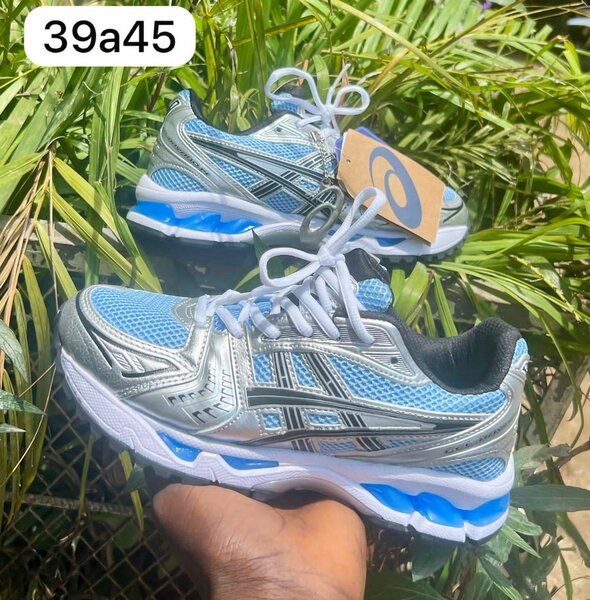 Basket running bleu blanc