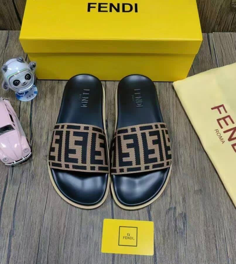Fendi slippers
