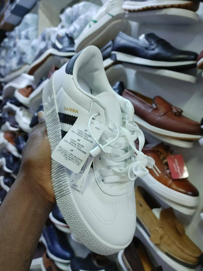 Chaussures baskets adidas