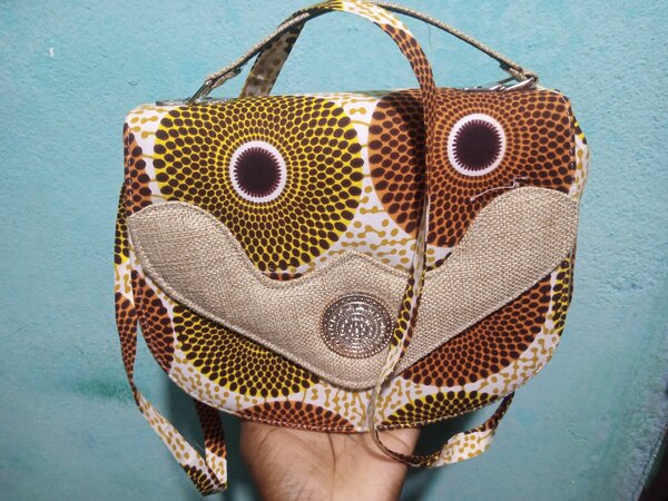 Sac à main en motifs de pagne