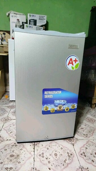 Réfrigérateur compact A+