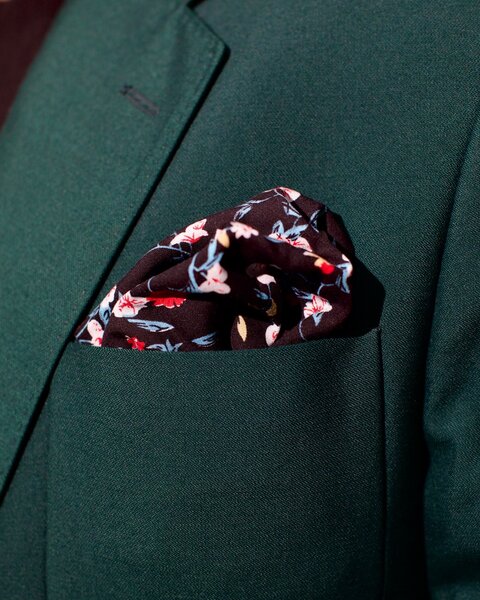 Mouchoir de poche floral élégant