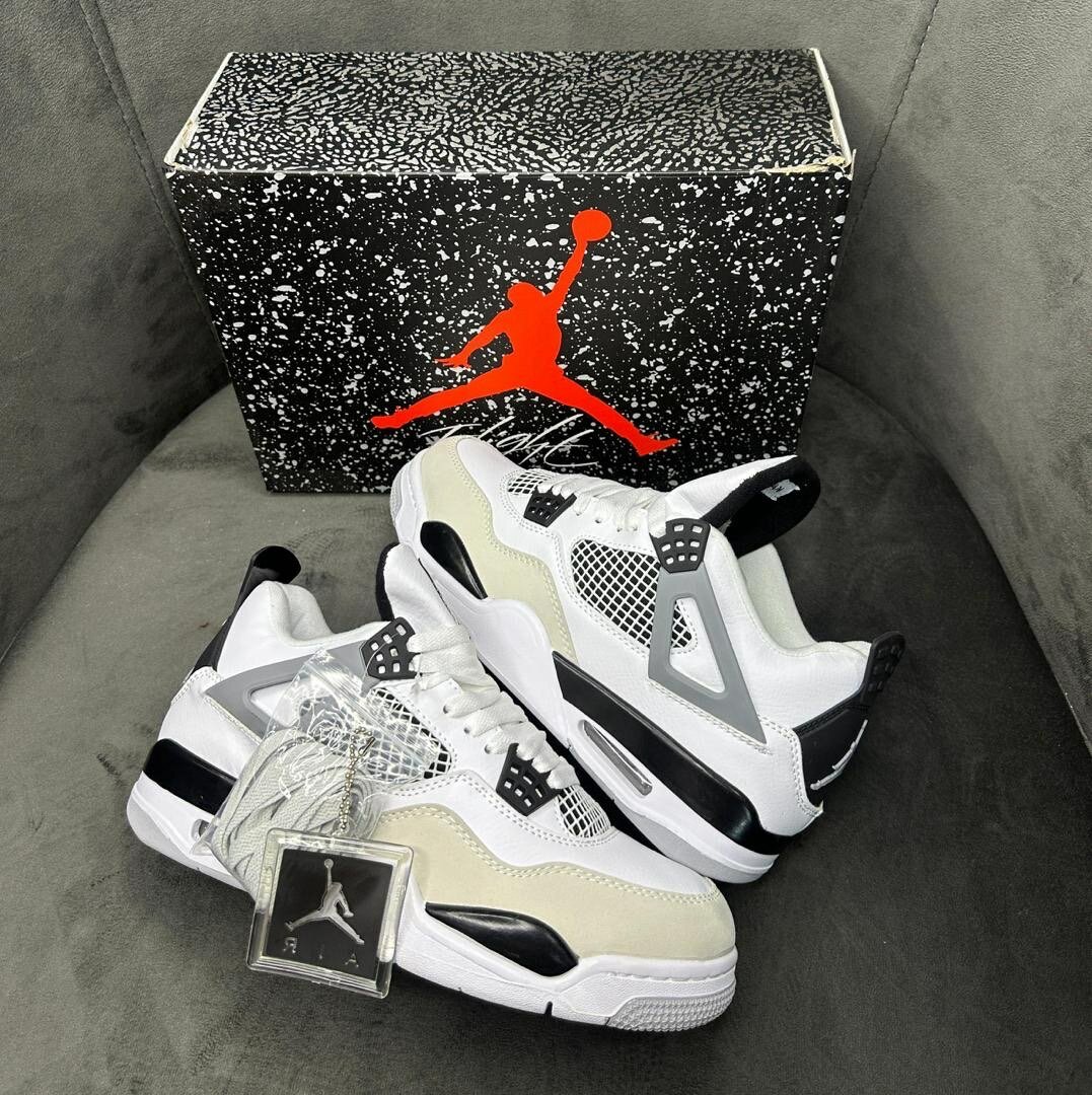 Nike Jordan 4