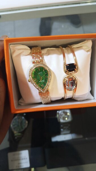 Montres et bracelets luxe