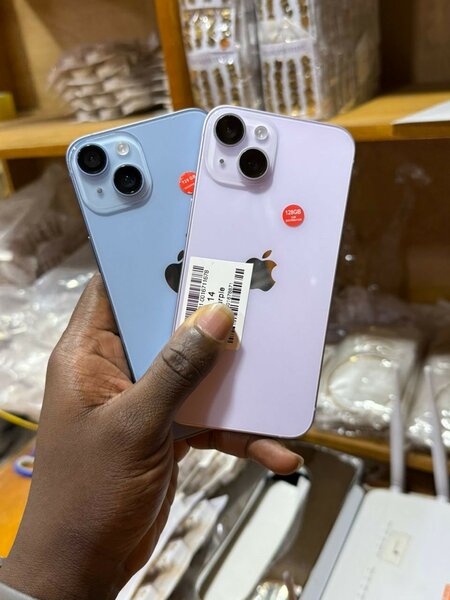 iPhone 14 simple 128giga casineuf importé avec garantie