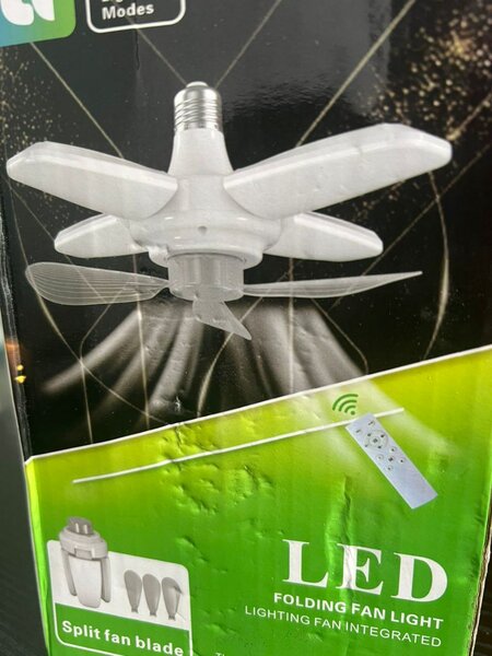 Ventilateur LED Pliable avec Télécommande