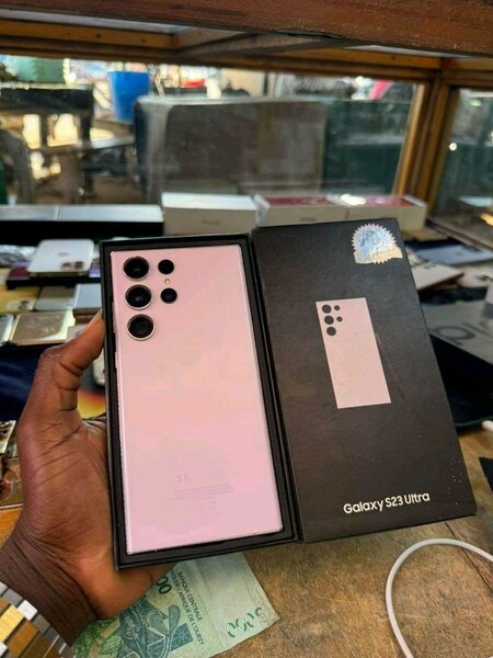 Samsung galaxy S23 ultra 5G 512GB 12GB RAM copie américaine