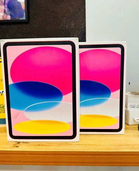 iPad 10th Generation 256GB WI-FI only available