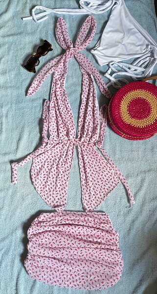 Robe de plage fleurie sexy