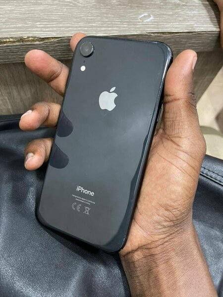 iPhone XR Noir Débloqué