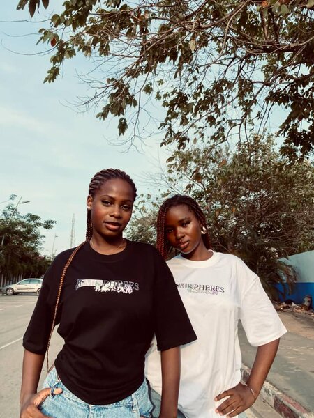 T-shirt blanche unisexe graphique