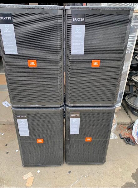 Enceintes JBL SRX725 Pro