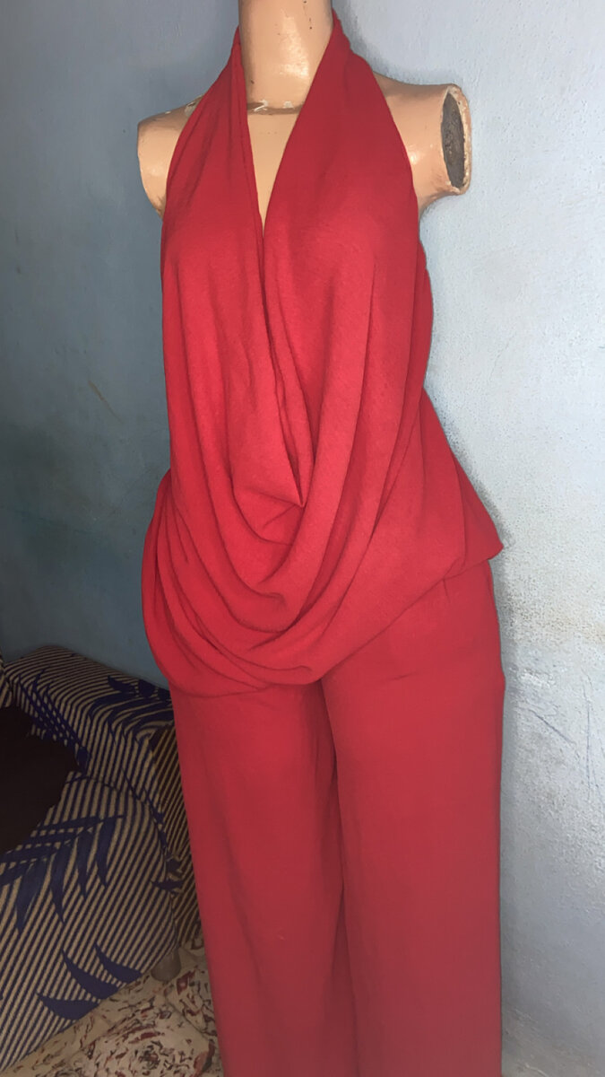 Combinaison élégante femme