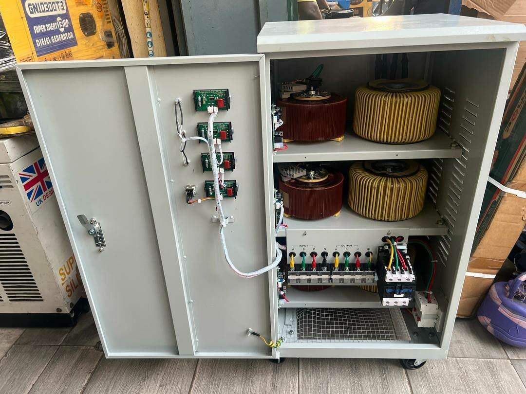 Stabilisateur Automatique Générateurs