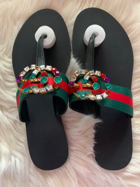 Gucci slippers