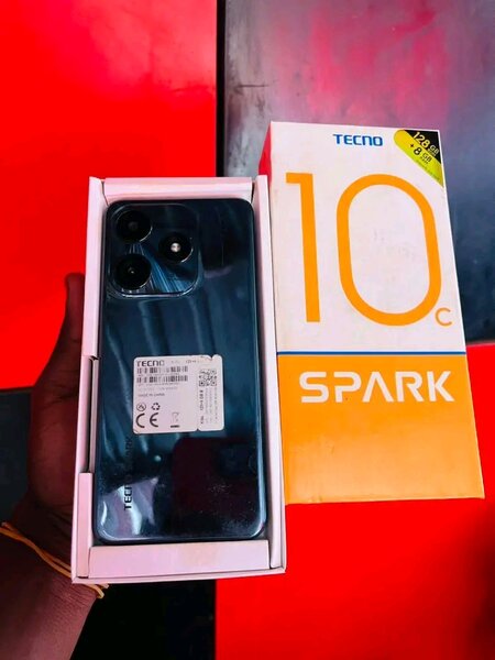 TECNO SPARK 10C 128GB 8GB RAM PREMIÈRE COPIE CONFORME DUBAÏ