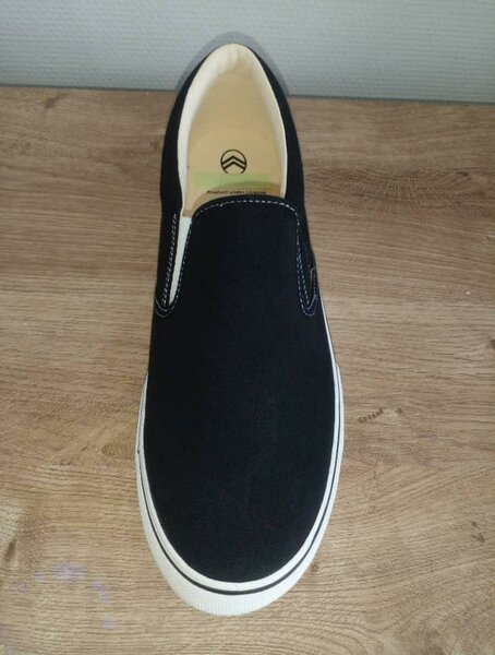 Baskets en toile noires