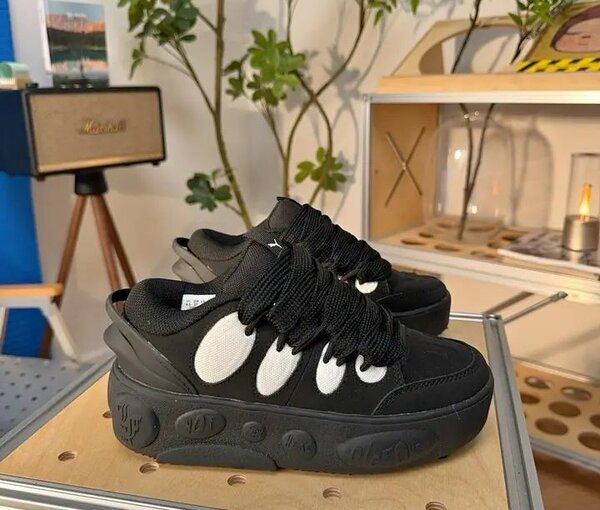 Chaussures homme baskets basses en cuir noir