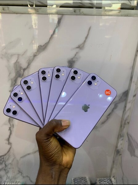iPhone 11,64gig