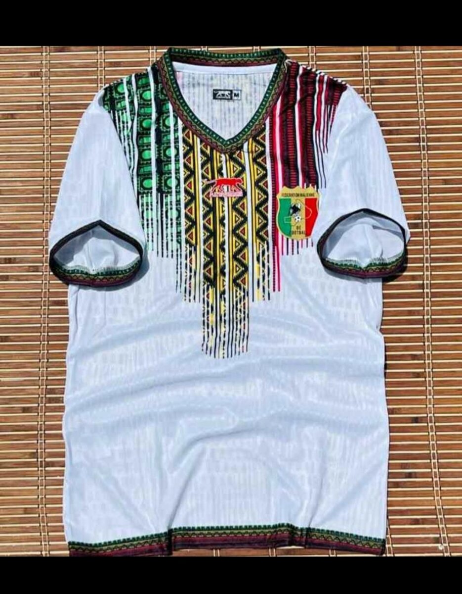 Maillot de foot ethnique