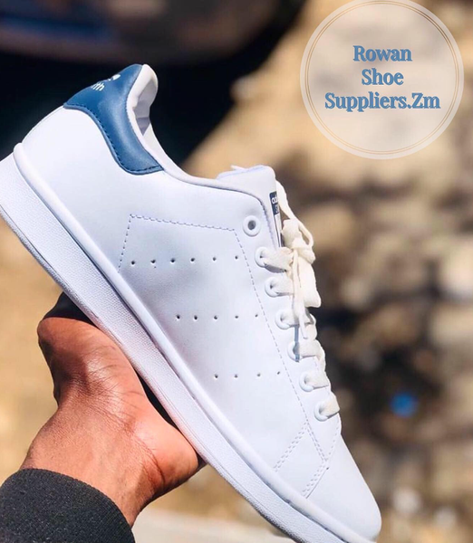 Sneakers ADIDAS STAN SMITH in size 6-9 white