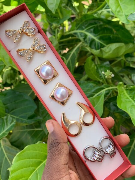 Earring set