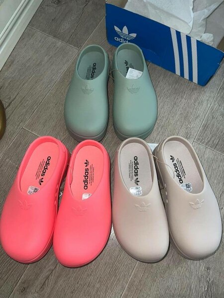 Sabots Adidas colorés unisexes