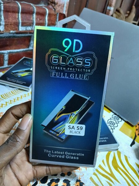 9D Verre Trempé S9 Noir