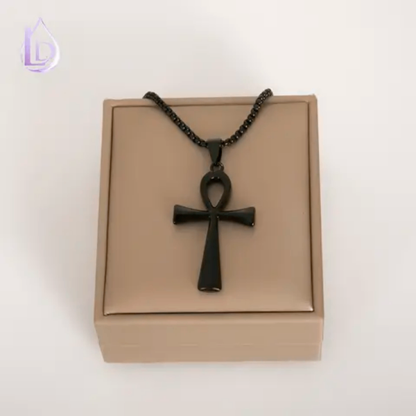Pendentif croix Ankh noir