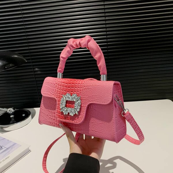 Fashionable women's bag pink