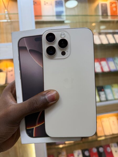 iPhone 16pro Max 256Go batteri