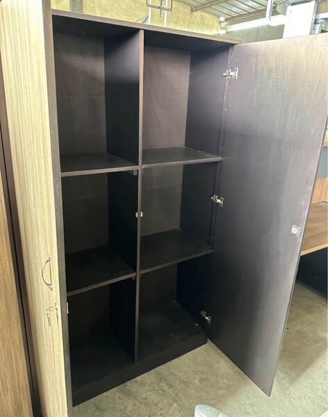 Armoire de rangement moderne