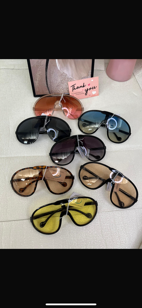 Collection de lunettes colorées