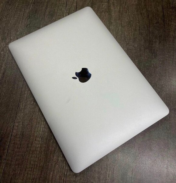 Apple MacBook Pro 13" Retina