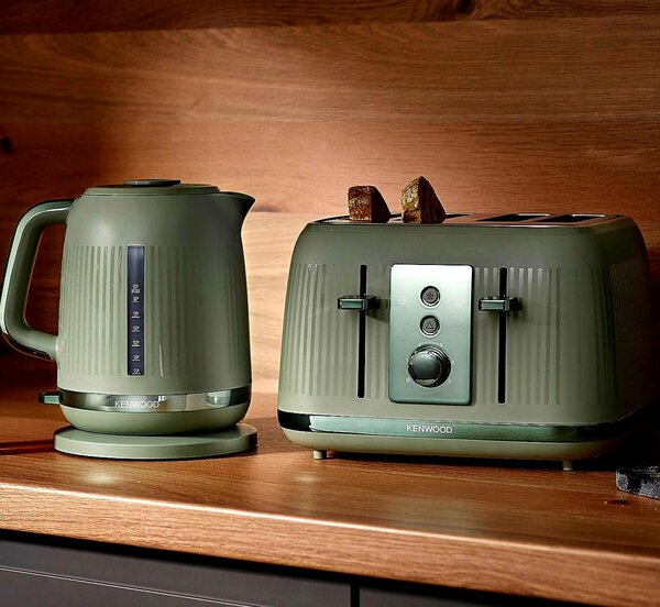 Toaster and electric kettle