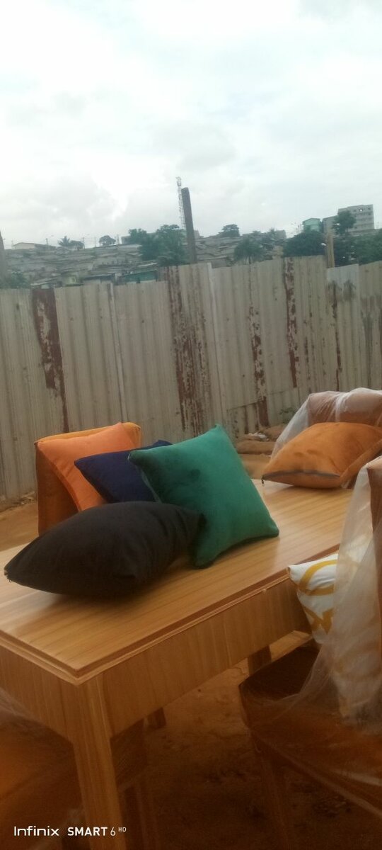 Coussins décoratifs colorés