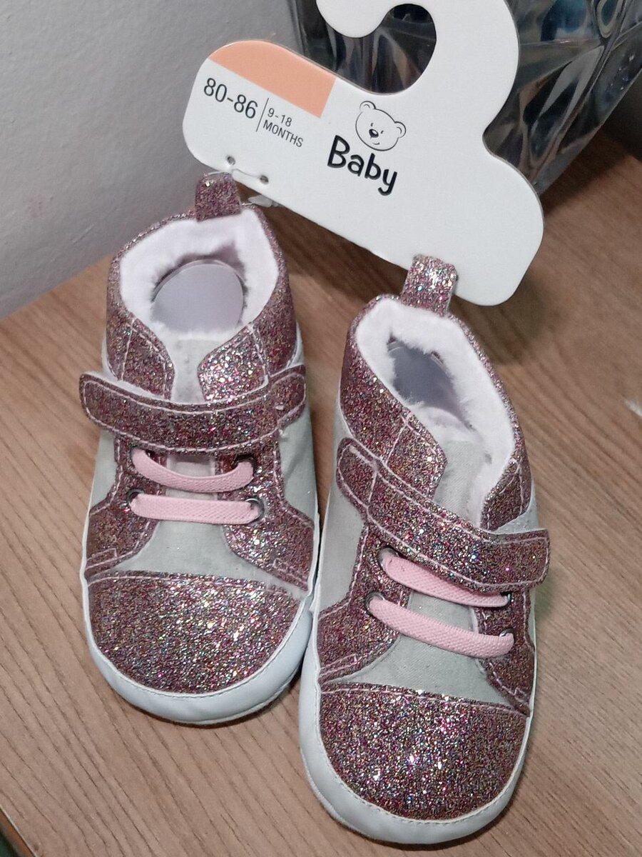 Baskets bébé pailletées