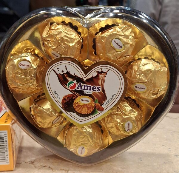 Heart chocolate gift