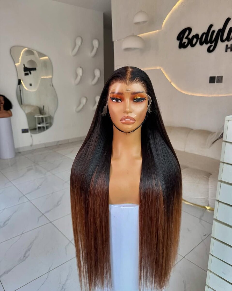 Perruque synthétique droite longue