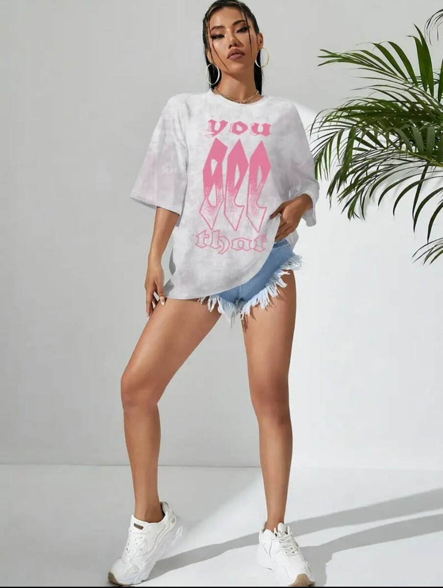 Креативная футболка оверсайз