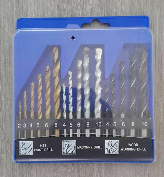 Perceuse visseuse sans fil+ mèches